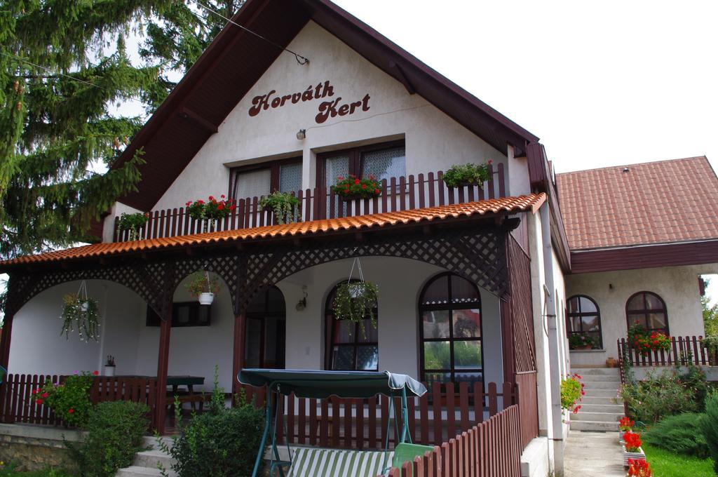 Horváth Kert Vendégház Zirc Exterior foto